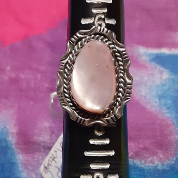 Mother of Pearl Ring Signed JE - Picture 1 of 6
